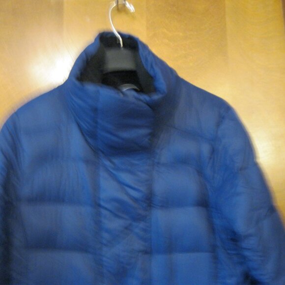 Women's Marmot Viansa jacket in Navy - Medium - Picture 5 of 12